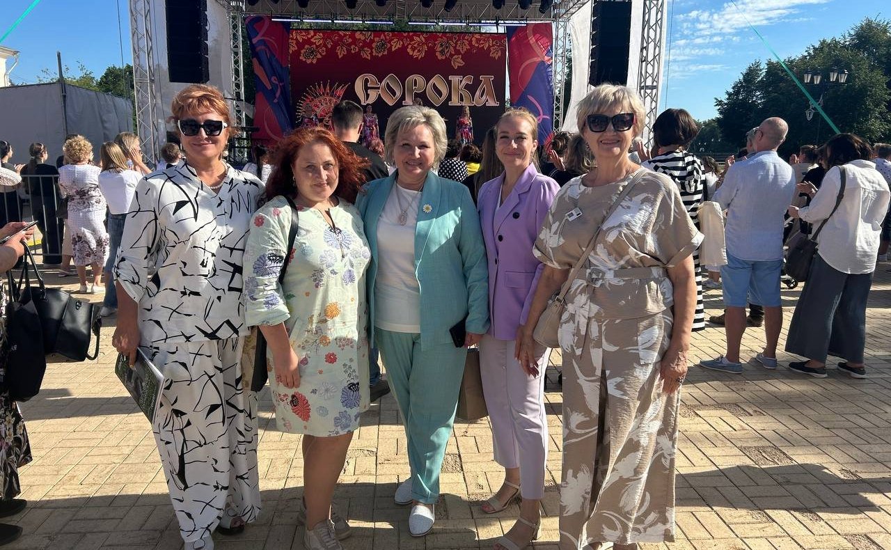 Елена Писарева провела форум многодетных семей в Старой Руссе