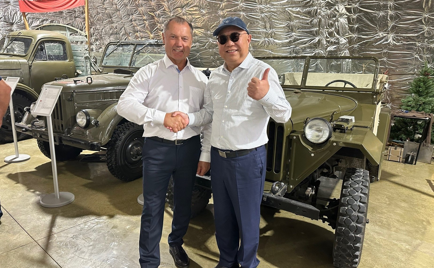 Игорь Мурог и Андрей Денисов торжественно открыли выставку «Китайская культура и искусство» в Музейном центре Рязанского историко-архитектурного музея-заповедника и в Музее каллиграфии культурно-просветительского агрокластера «Наше Орехово»