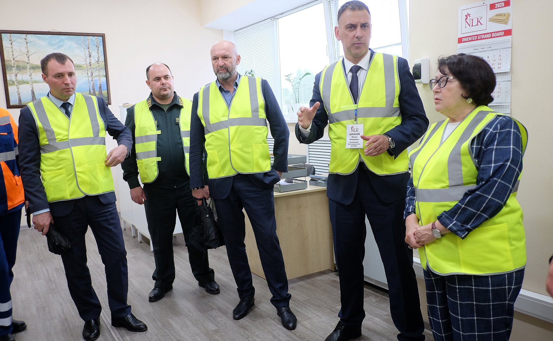 Сенаторы посетили деревоперерабатывающие предприятия в Кировской области