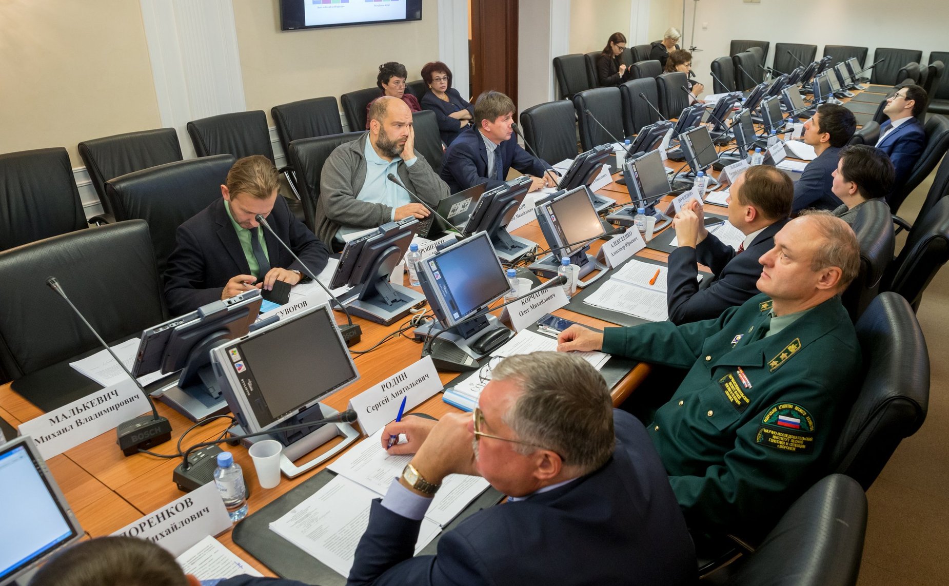 Совещание по вопросу осуществления мероприятий по охране, защите, воспроизводству лесов в связи с запретом на проведение рубок ухода в орехово-промысловых зонах