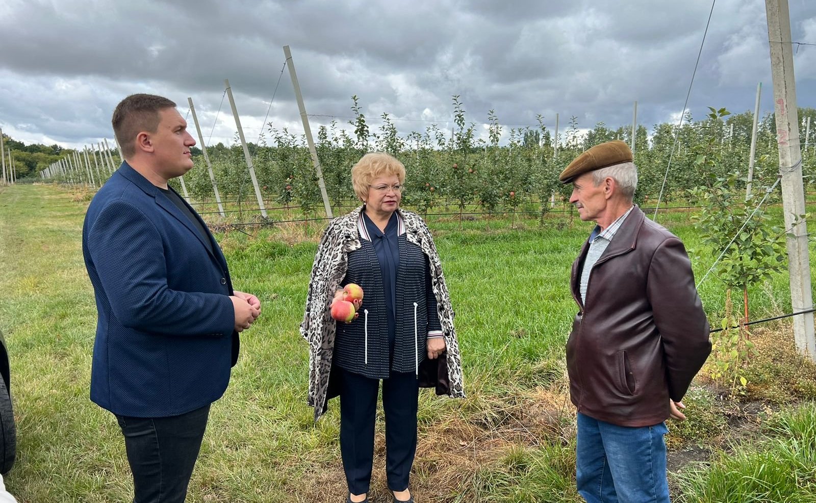 Оксана Хлякина посетила социальные объекты и сельхозпредприятия Липецкой области