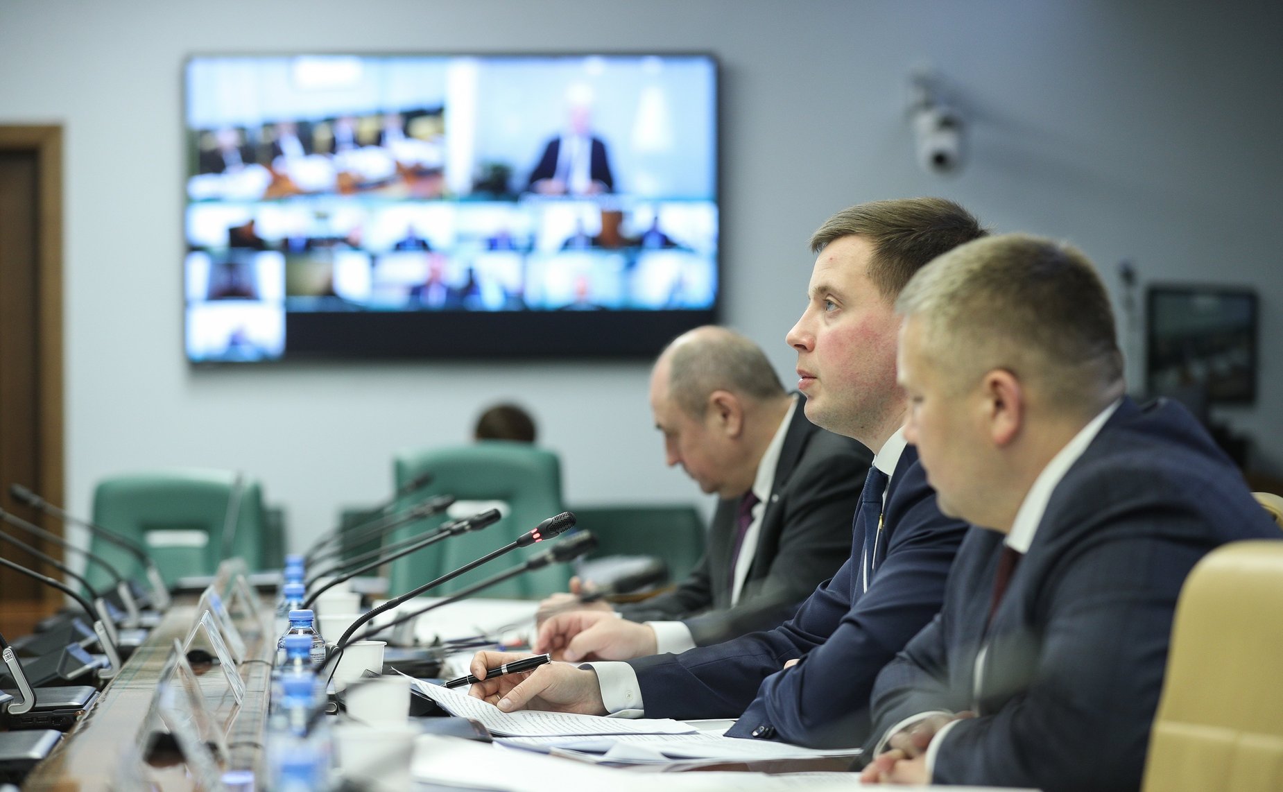 Совещание Комитета СФ по экономической политике совместно с Комитетом СФ по обороне и безопасности