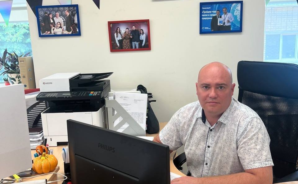 Руслан Смашнёв посетил Центр поддержки экспорта Смоленской области