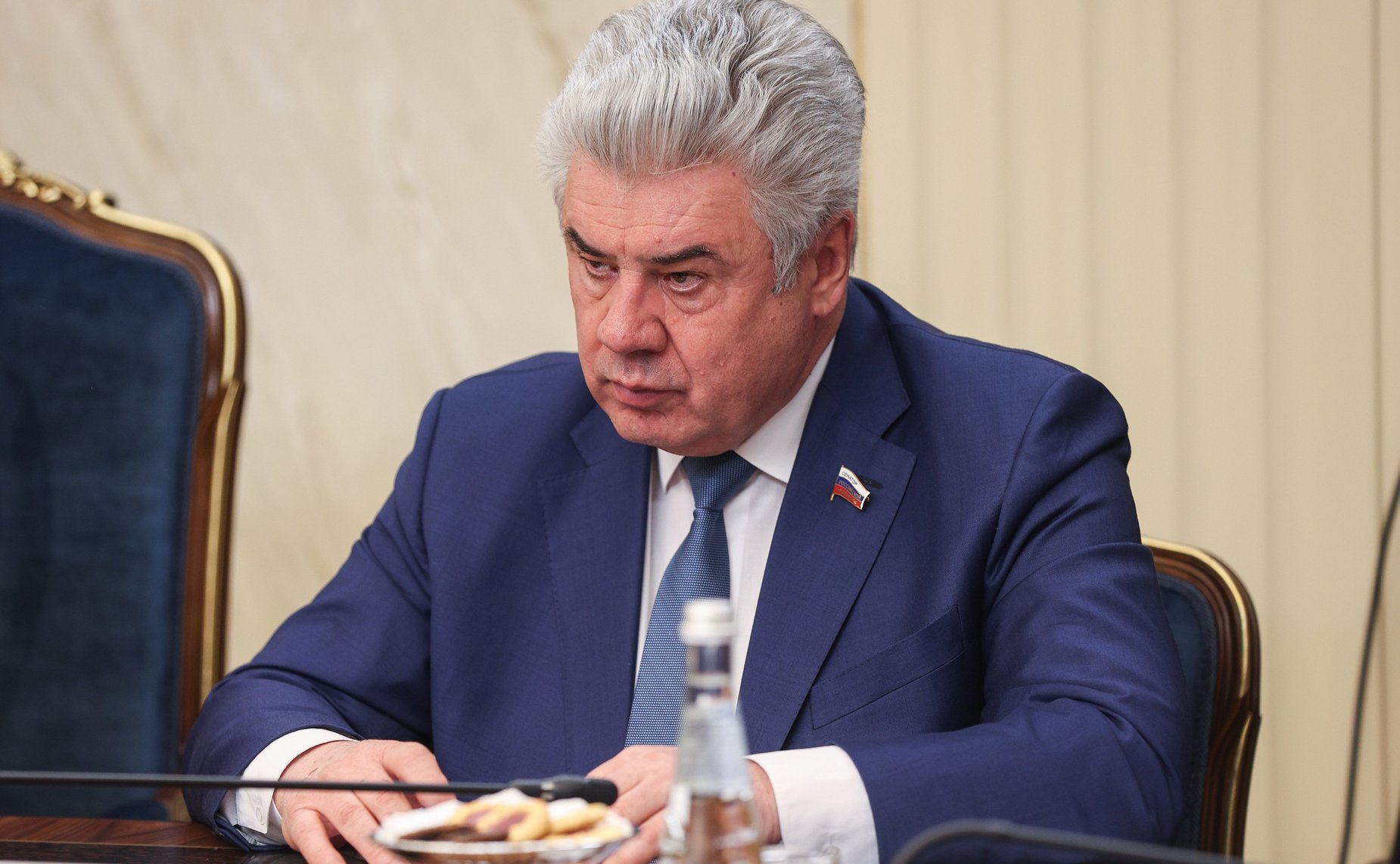 Виктор Бондарев