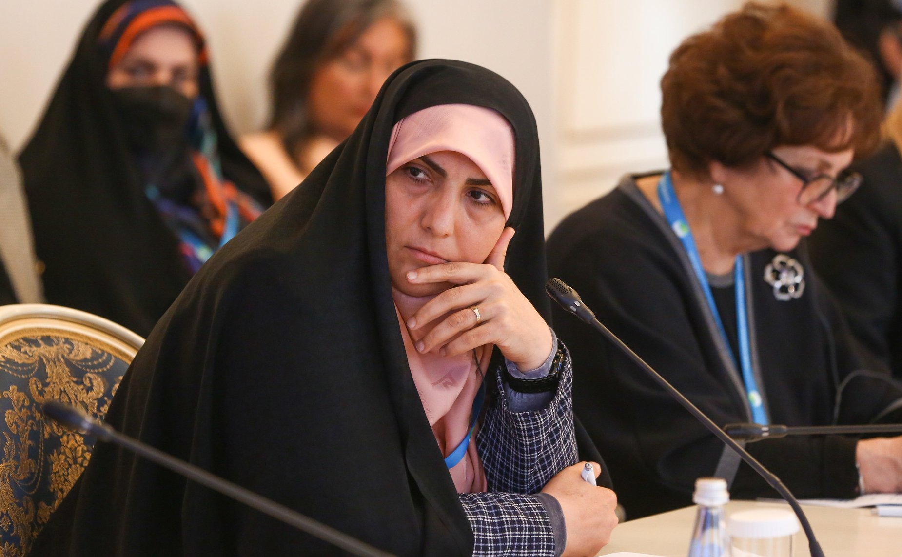 Заседание Международного дискуссионного клуба «Евразийское объединение женщин – региональных лидеров»