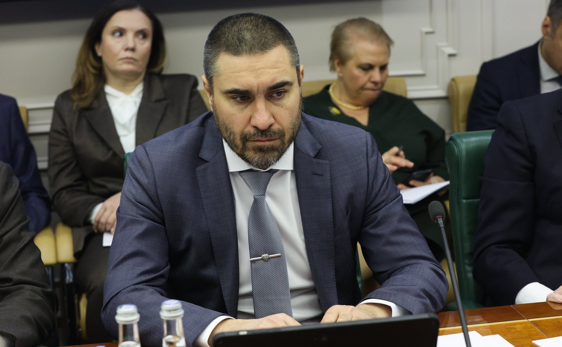 Заседание парламентской комиссии по расследованию обстоятельств, связанных с созданием американскими специалистами биологических лабораторий на территории Украины