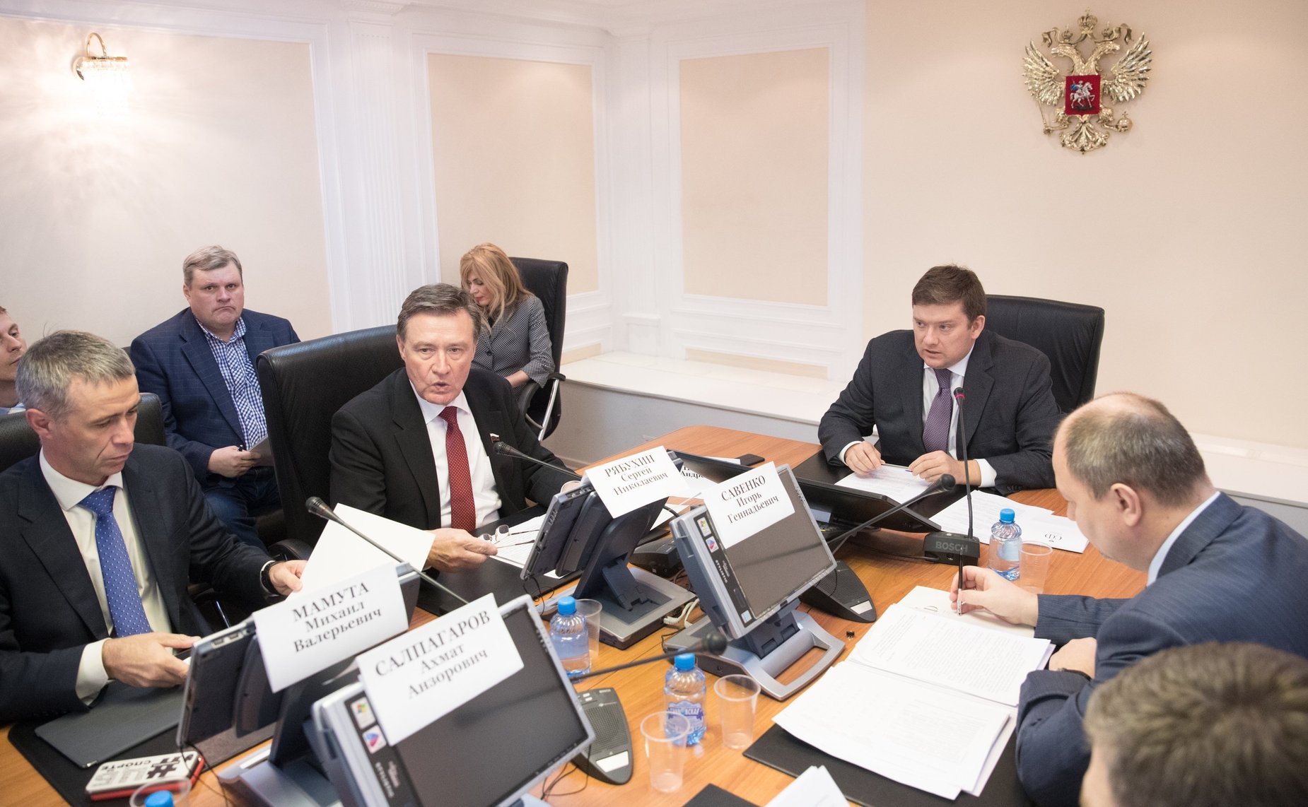 «Круглый стол», посвященный совершенствованию законодательства в сфере защиты прав и законных интересов физических лиц при осуществлении деятельности по возврату просроченной задолженности