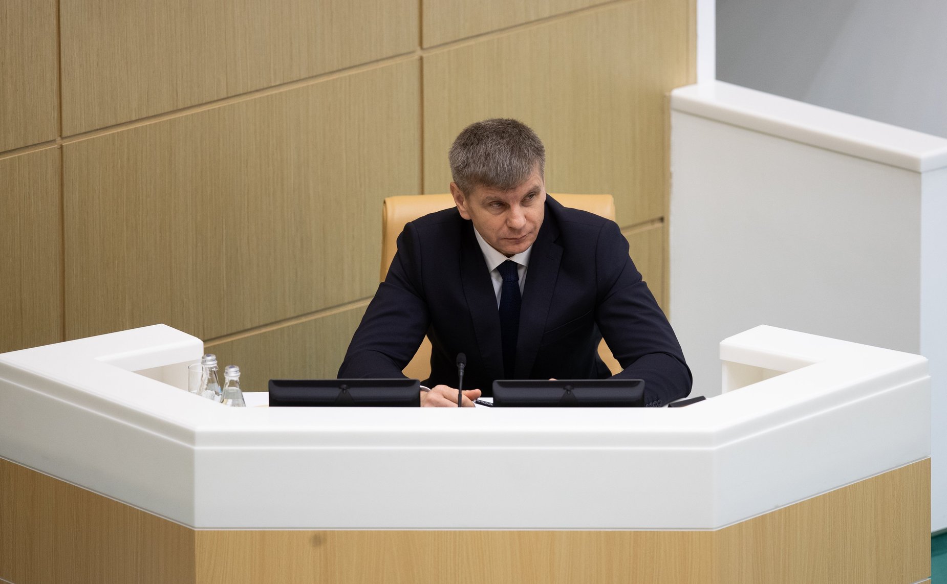 Геннадий Голов