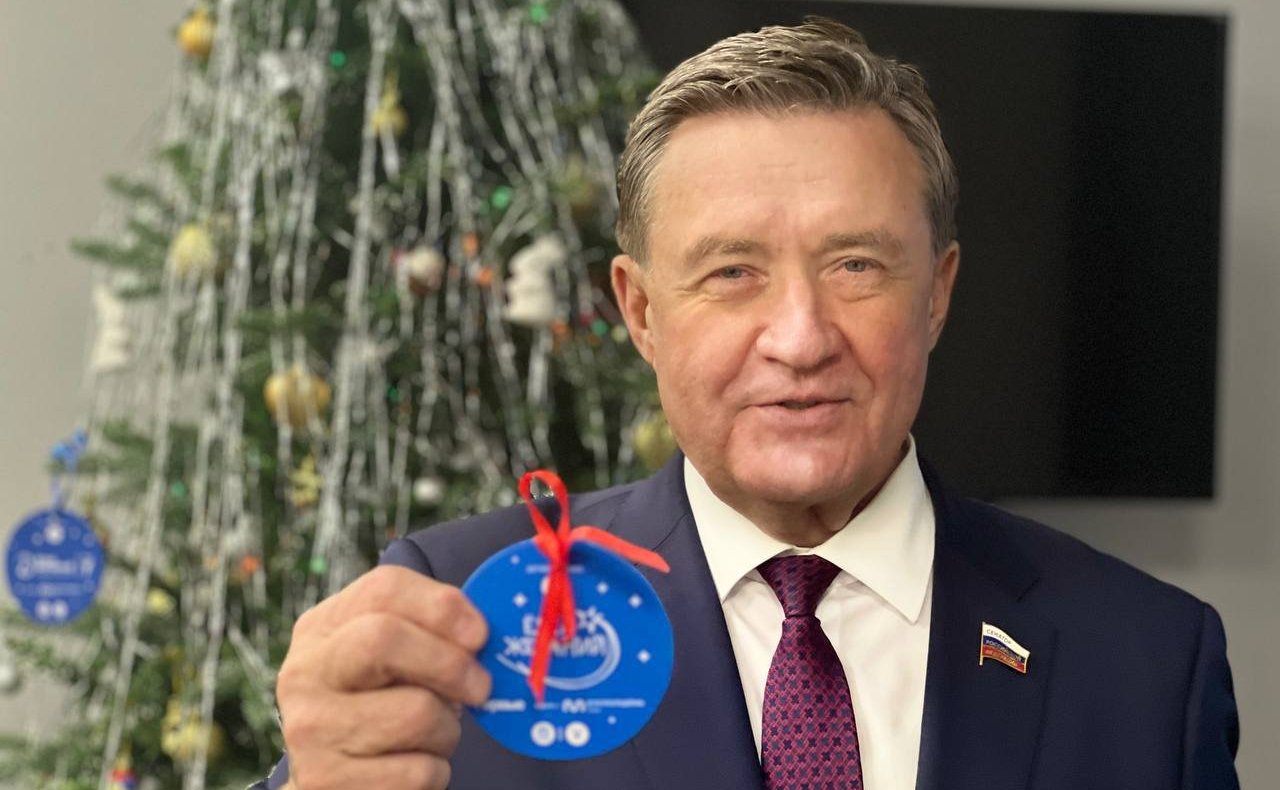 Сергей Рябухин принял участие в ежегодной акции «Ёлка желаний» и исполнил мечты юных ульяновцев