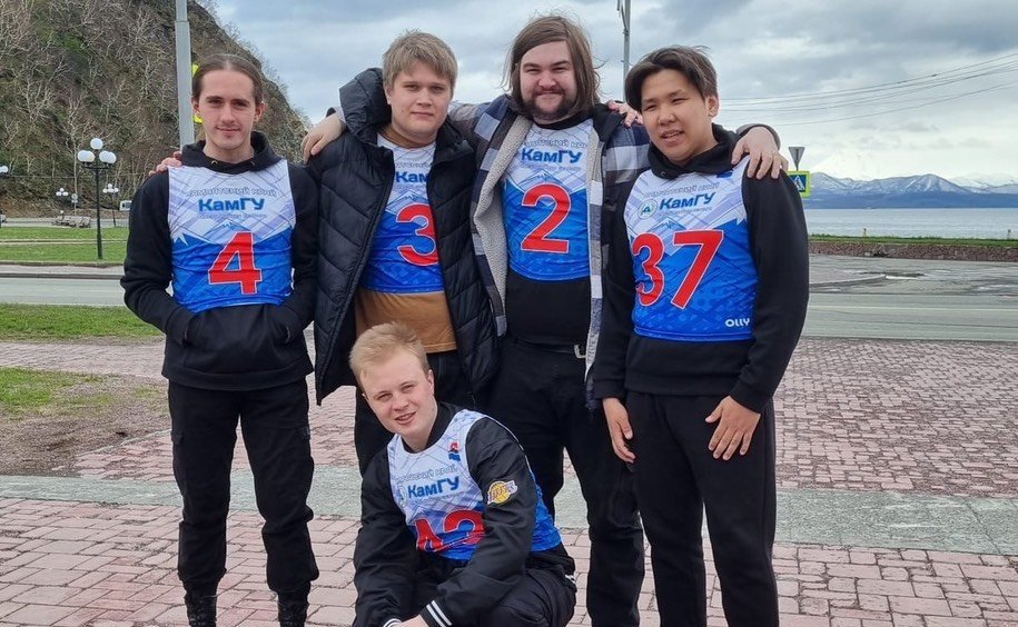 Валерий Пономарев в ходе работы в регионе дал старт ежегодным соревнованиям между студентами