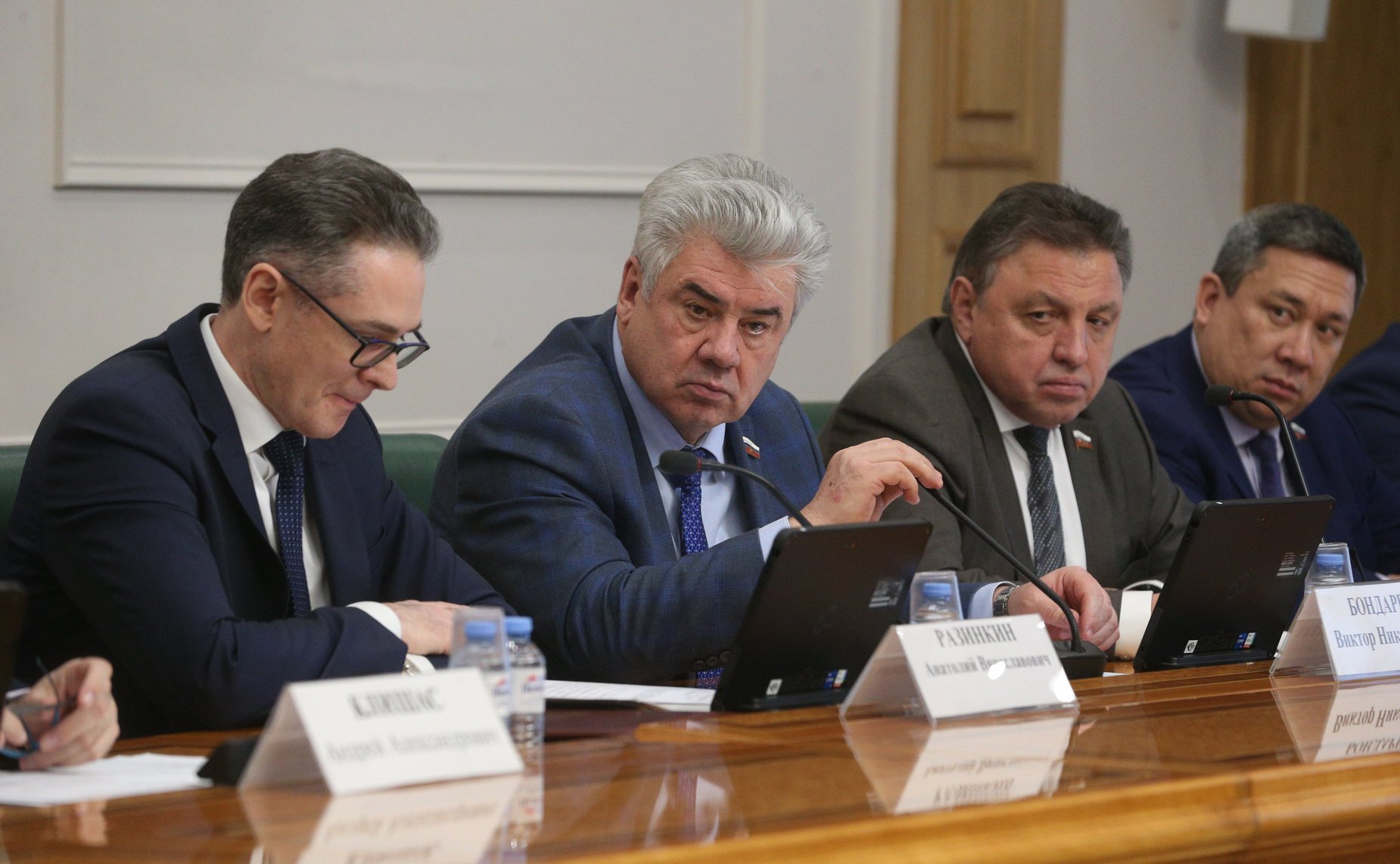 Совместное Заседание Комитета СФ по конституционному законодательству и государственному строительству, Комитета СФ по обороне и безопасности и Комитета СФ по экономической политике