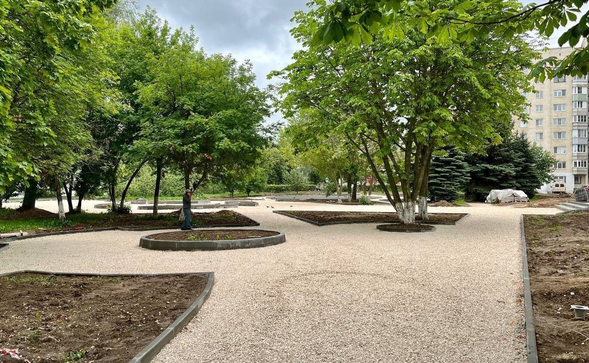 Андрей Шохин посетил будущий Кутузовский сквер и школу в микрорайоне Веризино