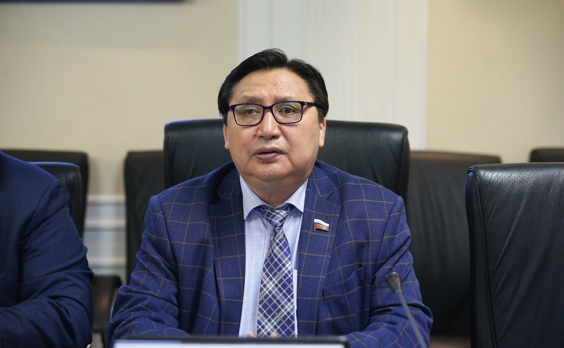 Александр Акимов