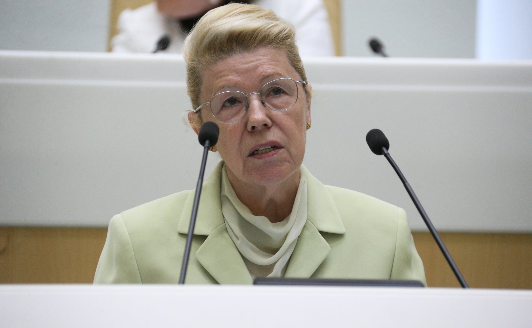 Елена Мизулина