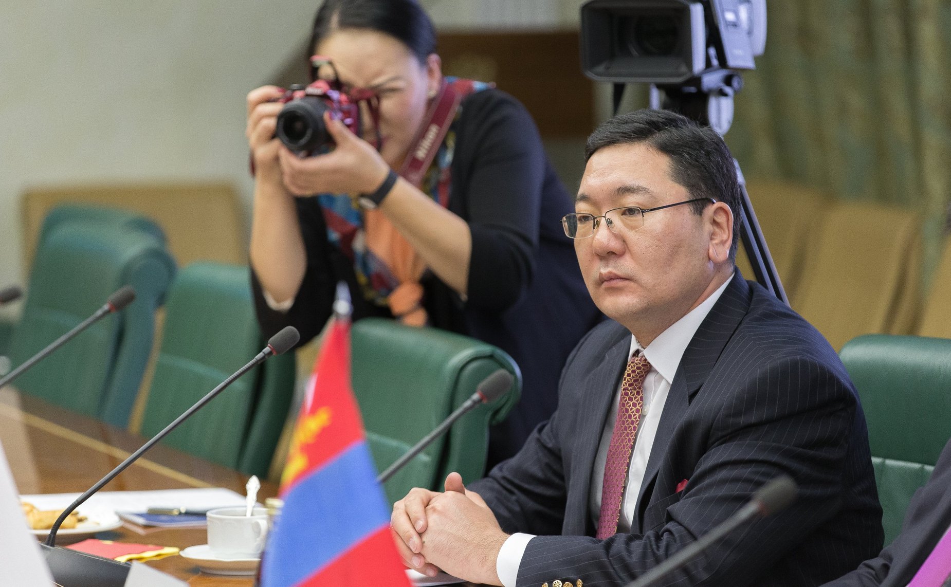 Встреча заместителя Председателя Совета Федерации Ильяса Умаханова с заместителем Председателя Великого Государственного Хурала Монголии Миеэгомбо Энхболдом