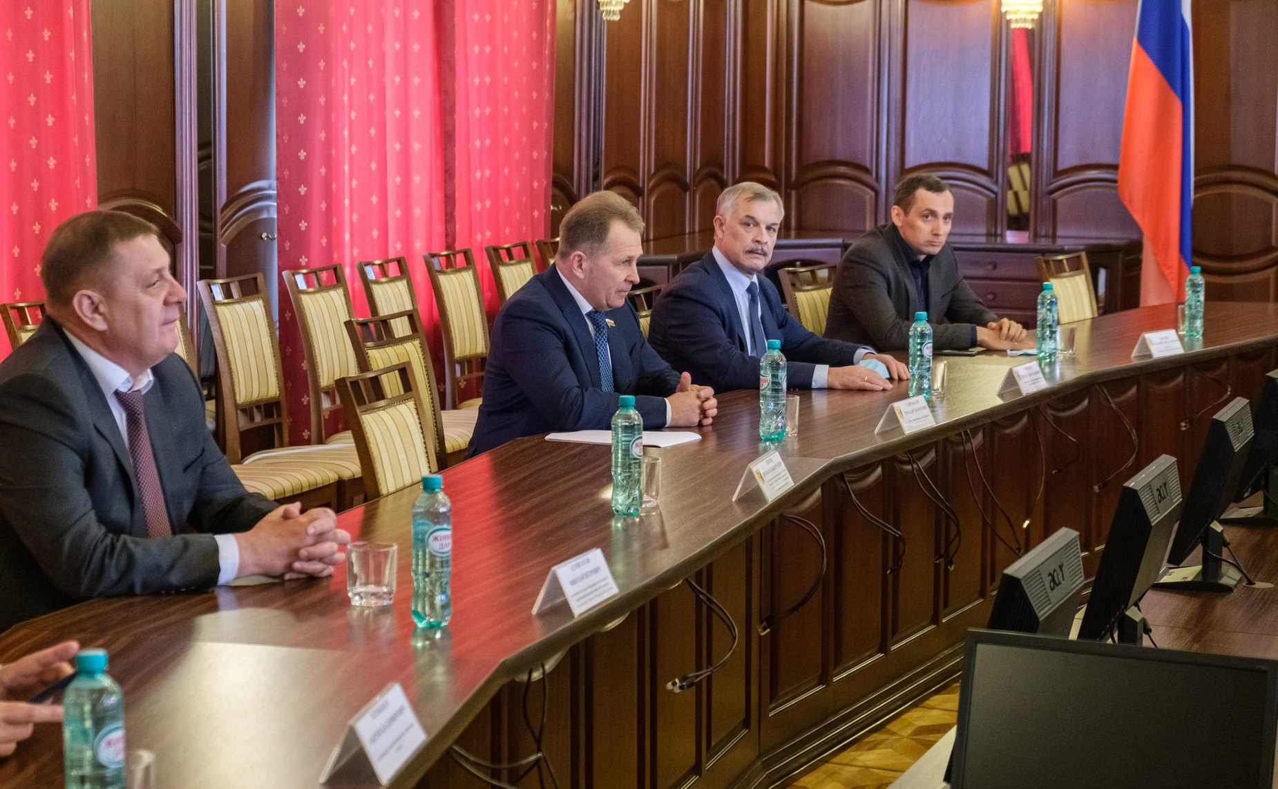 Сенаторы РФ встретились с руководством Законодательного Собрания Кировской области