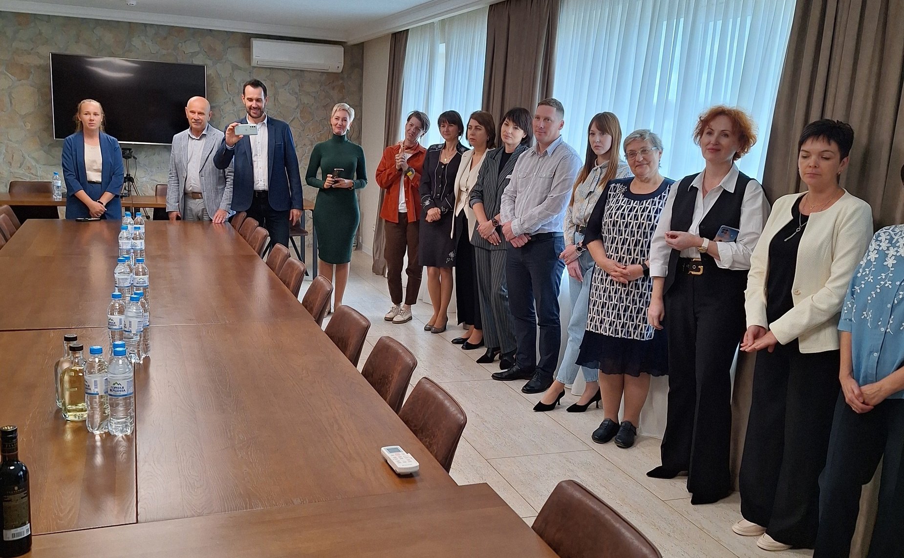 Алексей Кондратенко посетил винодельческий завод в Краснодарском крае