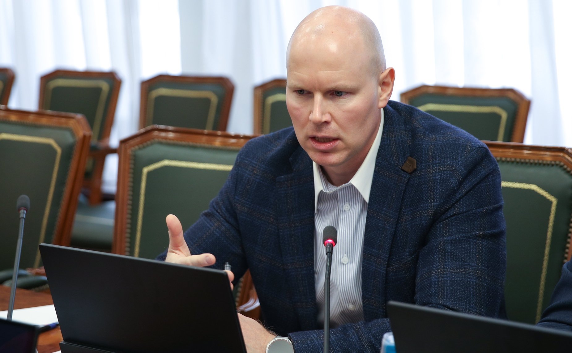 Совещание Комитета СФ по Регламенту и организации парламентской деятельности «Защита прав интересов потребителей в условиях современной торговли в городской среде»