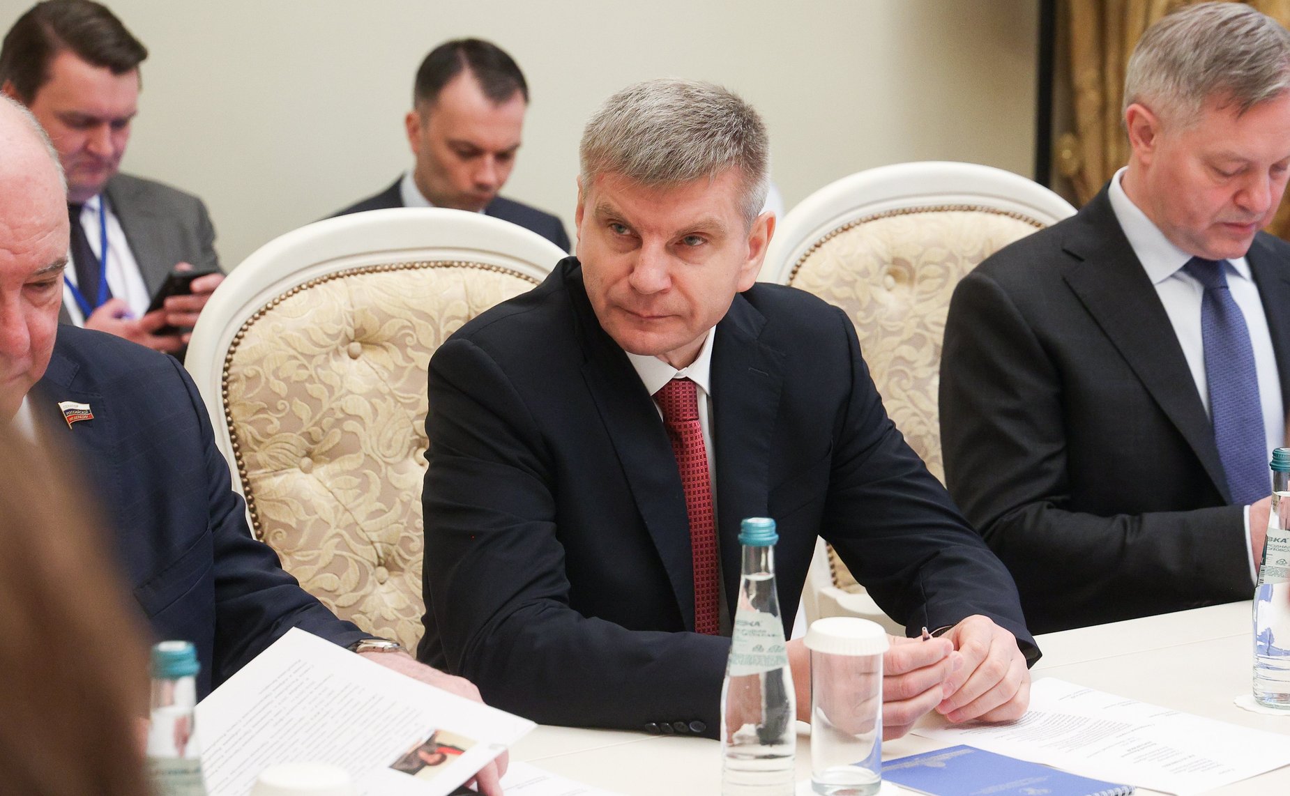 Геннадий Голов