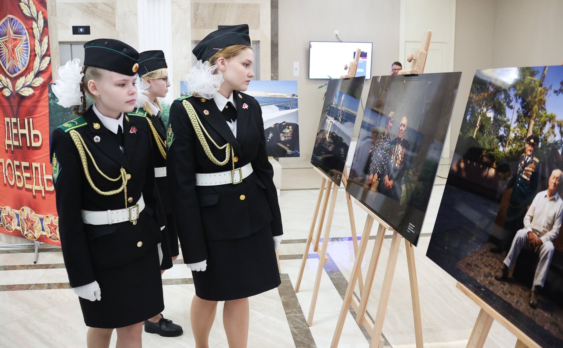 Открытие в Совете Федерации выставки «Лица Великой Победы»