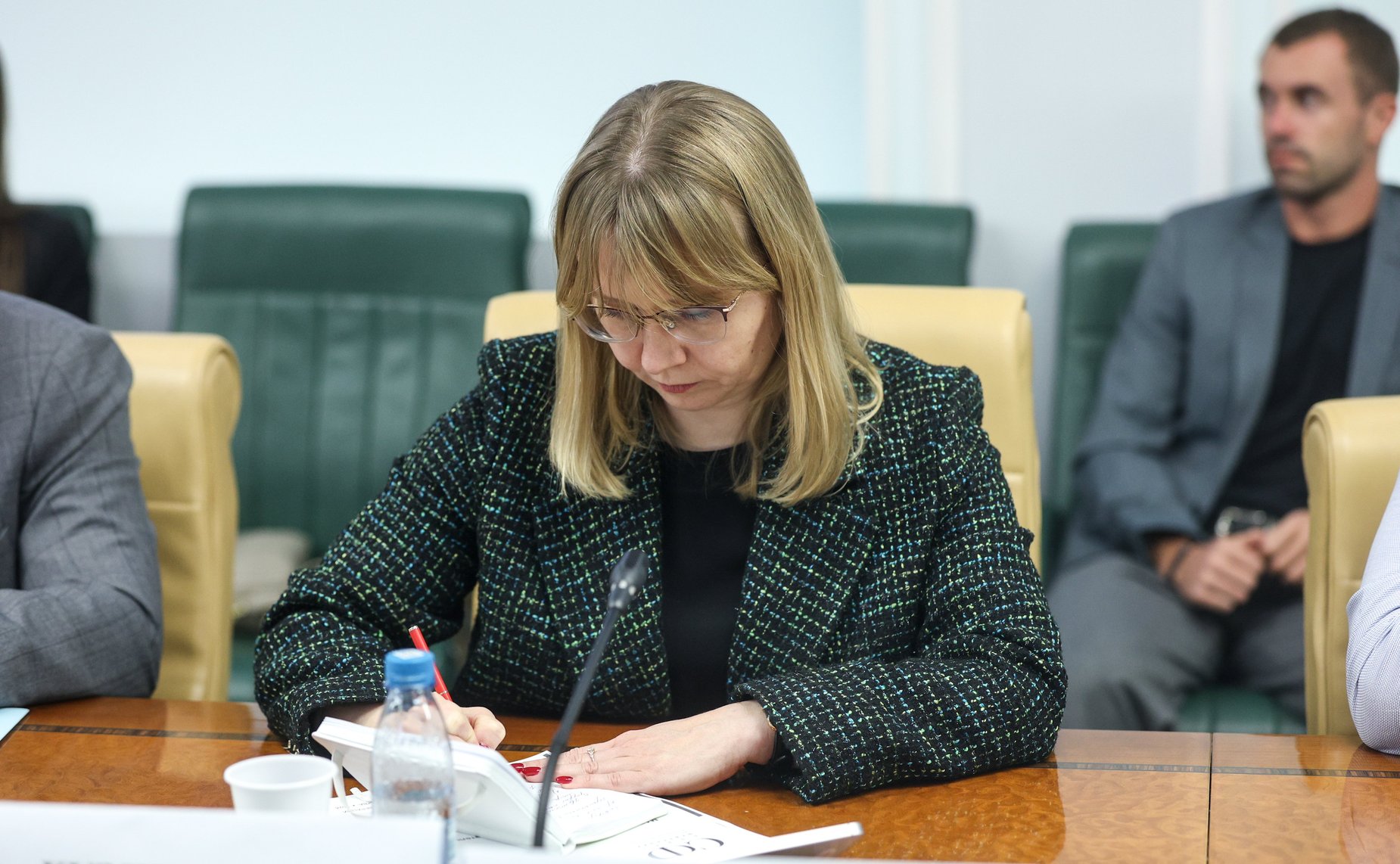 Круглый стол на тему «Совершенствование законодательства о техническом регулировании в области качества и безопасности сельскохозяйственной и пищевой продукции»