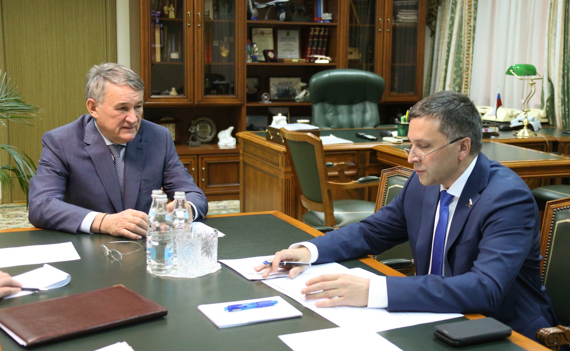 Рабочая встреча заместителя Председателя Совета Федерации Юрия Воробьева с председателем Комитета Государственной Думы по экологии, природным ресурсам и охране окружающей среды Дмитрием Кобылкиным