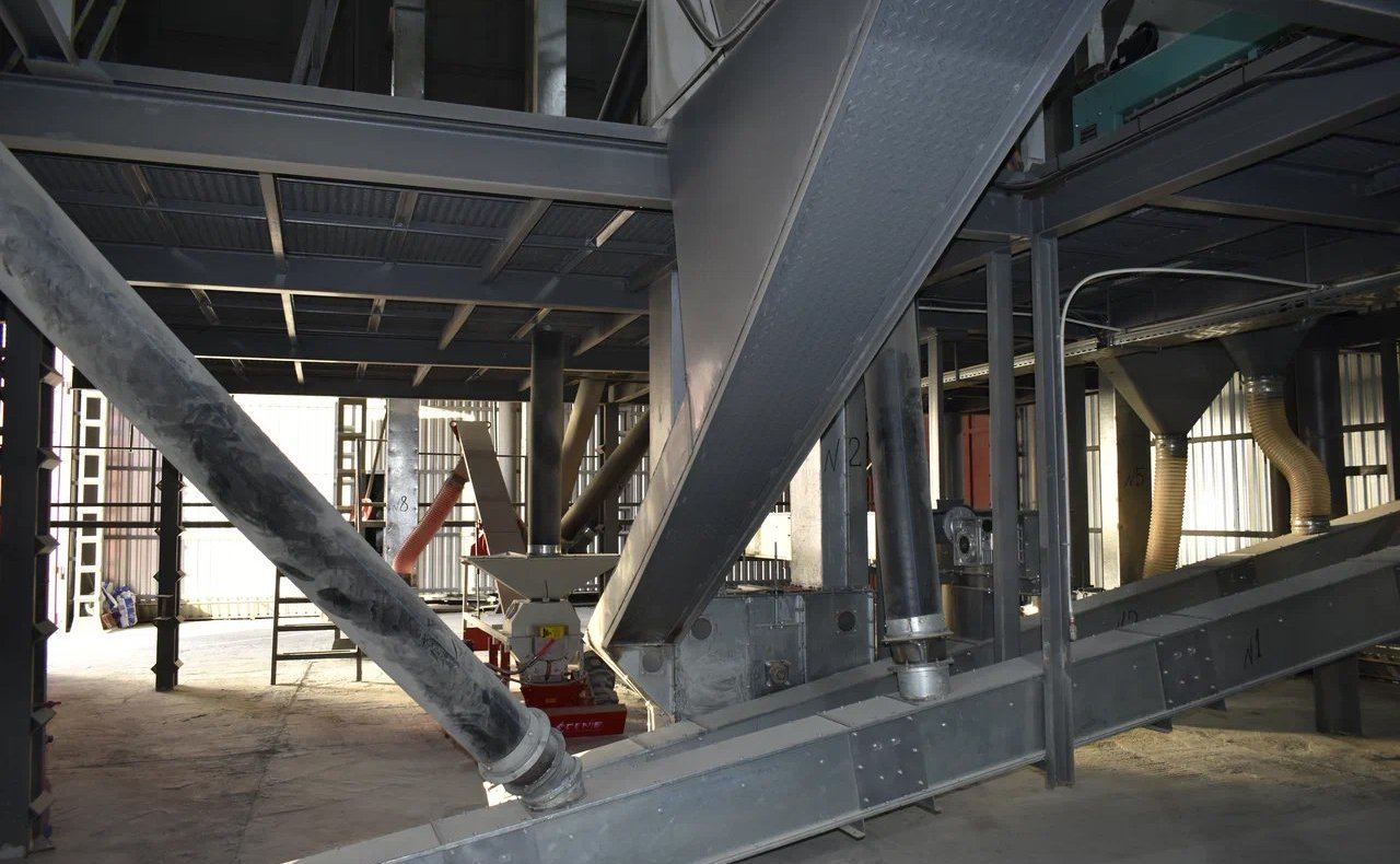 Татьяна Гигель в ходе рабочей поездки побывала в самом крупном семеноводческом хозяйстве региона