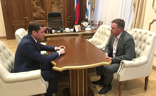 В. Новожилов обсудил с А. Цыбульским вопросы развития Вельского района