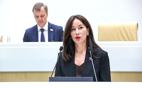 http://council.gov.ru/media/photos/large/1A8Aj8oUyLmEC7JPbnIcA6Bd4ARSSrAh.jpg