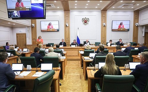 А. Клишас: Профильный Комитет СФ поддержал продление моратория на принудительное взыскание задолженности муниципальных предприятий в новых регионах