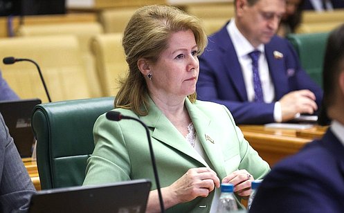 http://council.gov.ru/media/photos/large/53ZxVWxCricn1uLyYfTmdp0ot15Qba0J.jpg