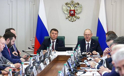 http://council.gov.ru/media/photos/large/7Tr8eFzKpM7AMACWwBFhRVC6UI7oCphh.jpg
