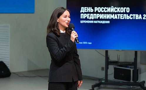 http://council.gov.ru/media/photos/large/8EXj6Ws5ZrrEJyAOWMpgfaAFNUjsNfHx.jpg