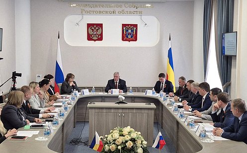 http://council.gov.ru/media/photos/large/8QKQWM6d3L2HsaLPJlIJQigh30w2AmEm.jpg
