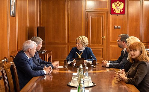 В. Матвиенко провела встречу с главой Чувашской Республики О. Николаевым