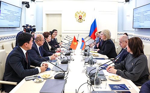 http://council.gov.ru/media/photos/large/DY3IJ6ShTFRNSY6CGl5ucJW0Bst0sahJ.jpg
