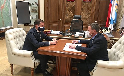 В рамках работы в Архангельской области В. Новожилов встретился с губернатором региона А. Цыбульским