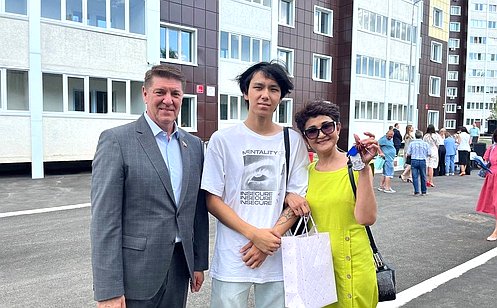 А. Шевченко встретился с волонтерами Оренбуржья, работавшими во время паводка