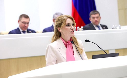 http://council.gov.ru/media/photos/large/Jn1VCAkb1tgZ0aNAIjQIGmAno4P1GfgR.jpg
