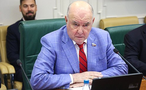 http://council.gov.ru/media/photos/large/QOQ2X8FBL7wlAyYam7s0haLkVOgV1cSE.jpg