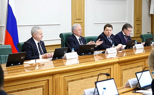 http://council.gov.ru/media/photos/large/SGeIAgmZ2b2Q5ph7lcANtk4va7rEBcGr.jpg