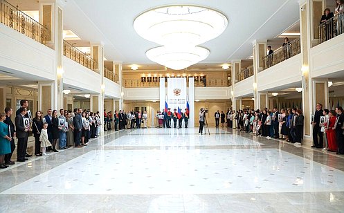 http://council.gov.ru/media/photos/large/T7CAAJtB2IueoPc5V3iw6uGQeQcMa8lq.jpg