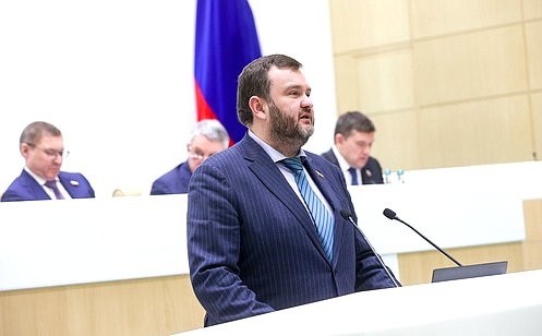 http://council.gov.ru/media/photos/large/T9Co8aow5HHklx4X4qqJjDb9qqIp9rr4.jpg