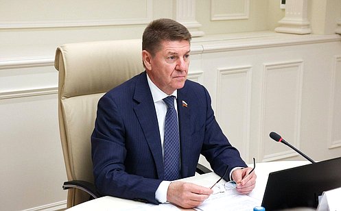 http://council.gov.ru/media/photos/large/USggkIpyL41exR4CdZ5sc79JtPVtbaIc.jpg