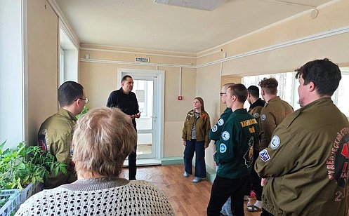 А. Хапочкин встретился с командирами студенческих трудовых отрядов на Сахалине