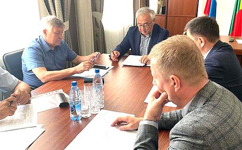 Б. Жамсуев отметил положительную динамику развития производства и переработки шерсти в Забайкальском крае