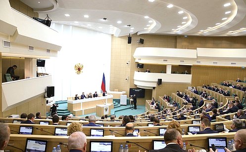 В Совете Федерации состоялось 496-е заседание
