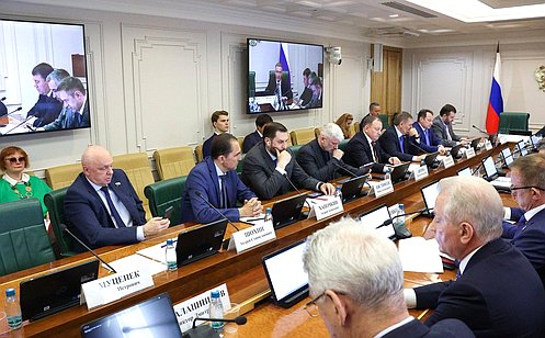 http://council.gov.ru/media/photos/large/Xph1Occy9bkdlXPGtiwoyQHy8PA1VAhh.jpg