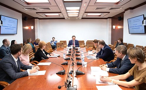 В Совете Федерации состоялось совещание по вопросу налогообложения кальянного табака