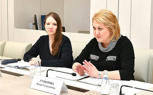 Л. Гумерова обсудила с губернатором ЯНАО повестку выездного заседания Комитета СФ по науке, образованию и культуре в Салехарде